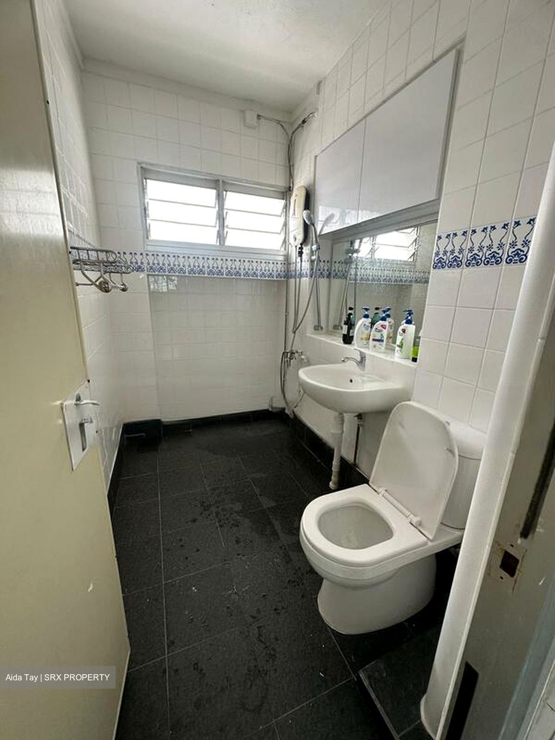 Blk 710 Jurong West Street 71 (Jurong West), HDB Executive #560195051